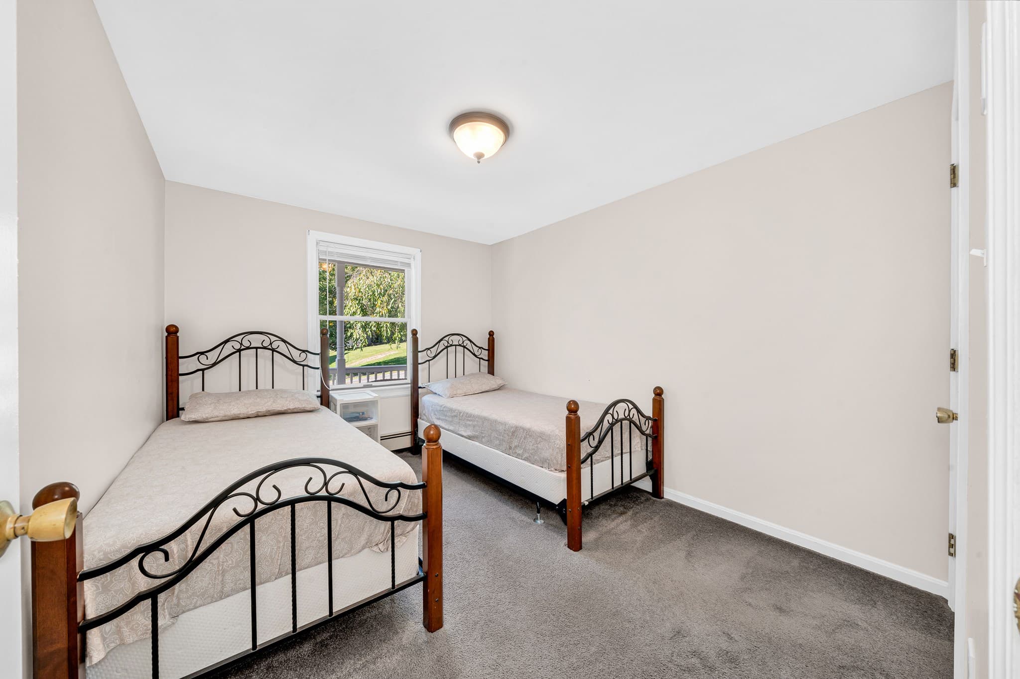 Single Family Residence at 7 Dimock St, Danvers MA 01923, Danvers, photo 13 of 35