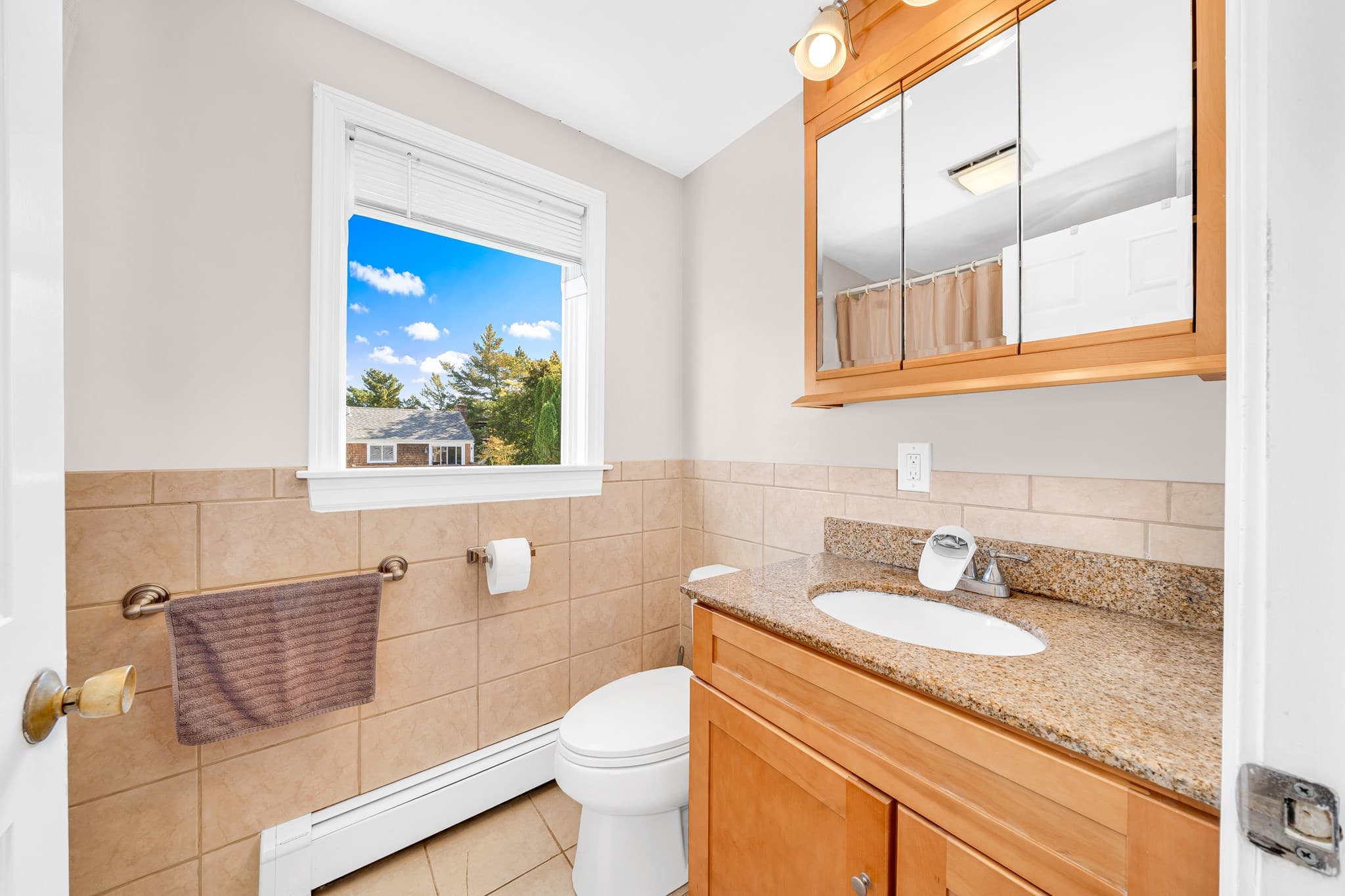 Single Family Residence at 7 Dimock St, Danvers MA 01923, Danvers, photo 12 of 35