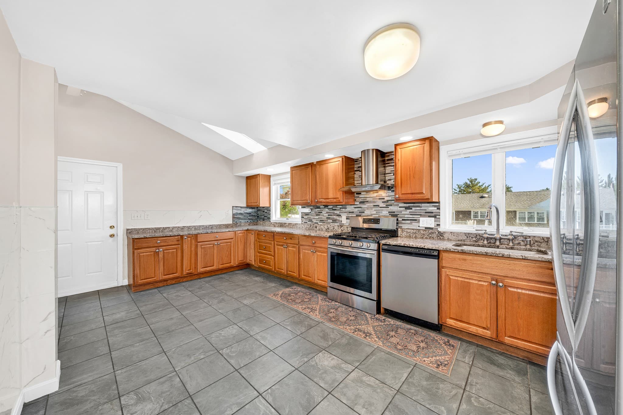 Single Family Residence at 7 Dimock St, Danvers MA 01923, Danvers, photo 9 of 35