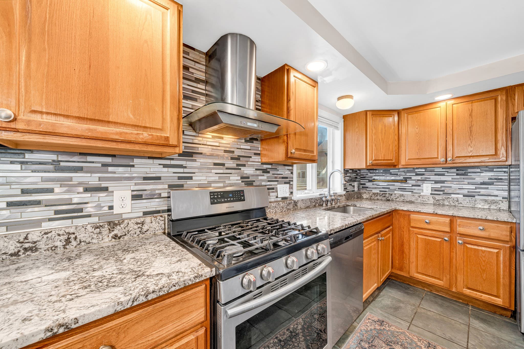 Single Family Residence at 7 Dimock St, Danvers MA 01923, Danvers, photo 11 of 35