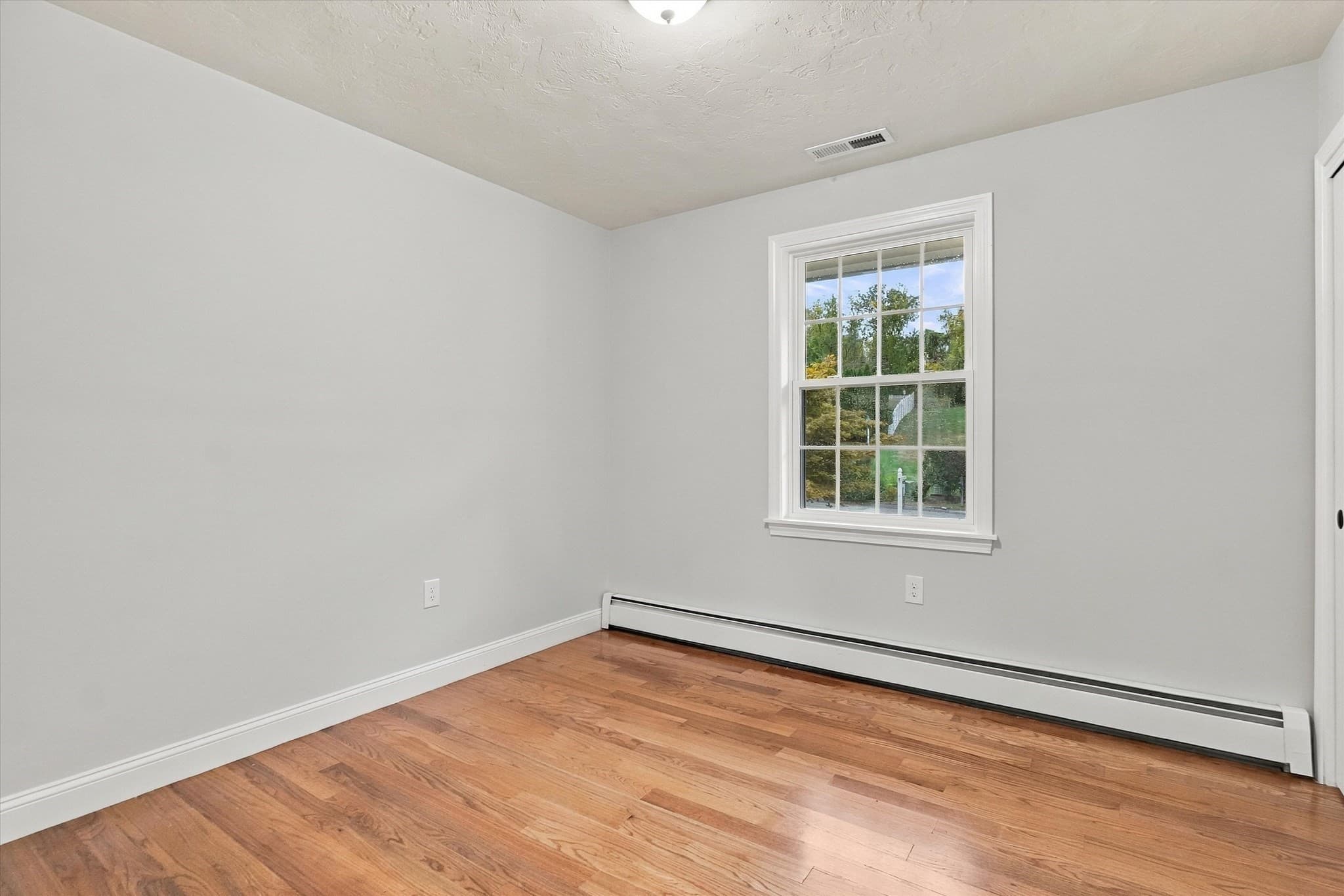 Single Family Residence at 30 Overlook Dr, Methuen MA 01844, photo 22 of 42