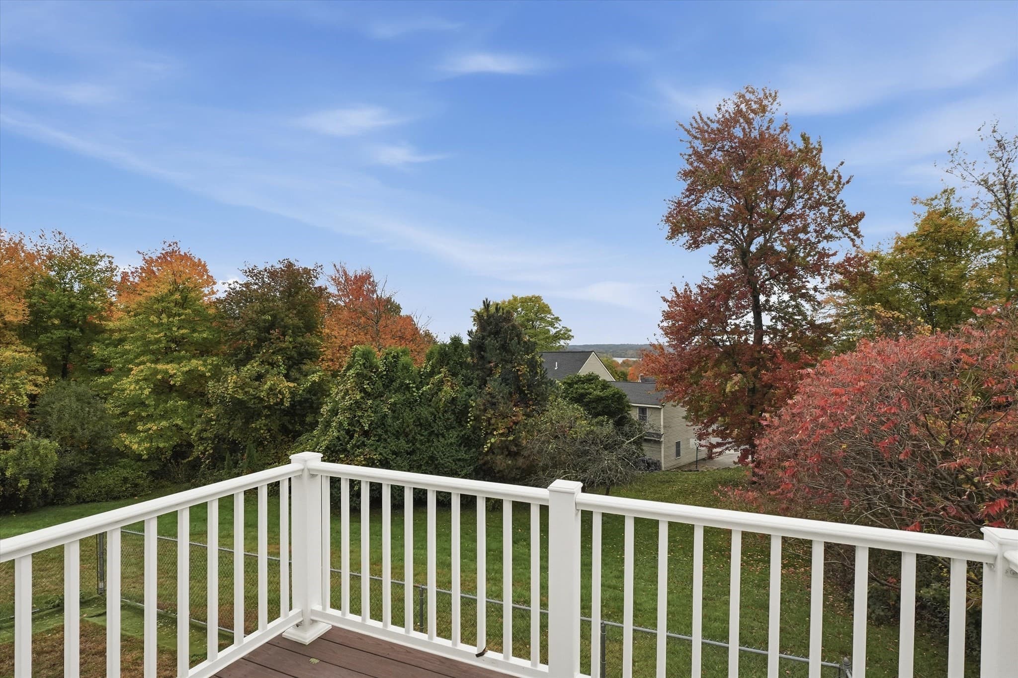 Single Family Residence at 30 Overlook Dr, Methuen MA 01844, photo 5 of 42