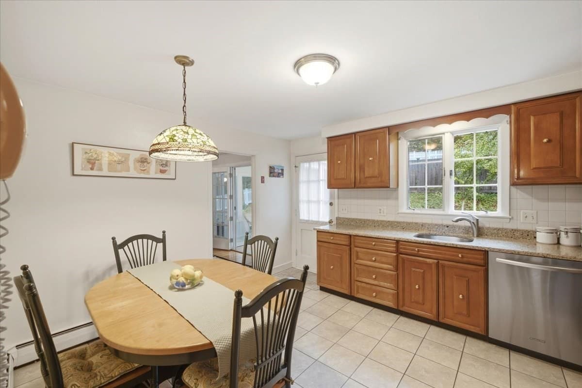 Single Family Residence at 150 Scott Circle, Dedham MA 02026, photo 9 of 33