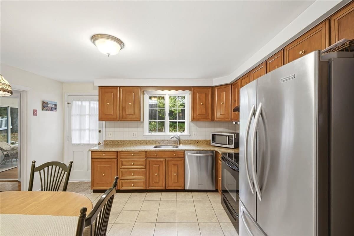 Single Family Residence at 150 Scott Circle, Dedham MA 02026, photo 8 of 33
