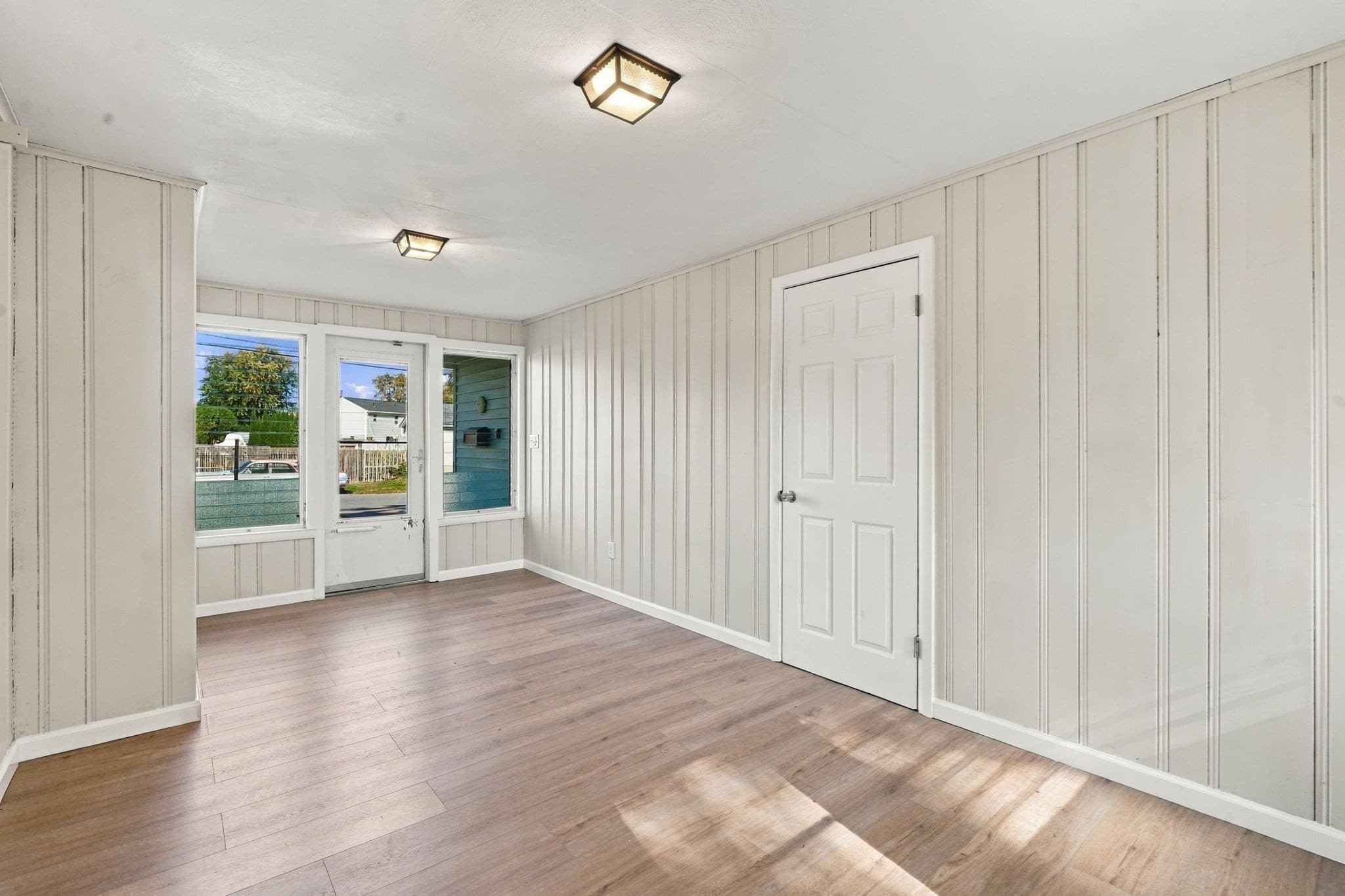 Single Family Residence at 119 Clarendon Ave, Chicopee MA 01013, photo 29 of 33