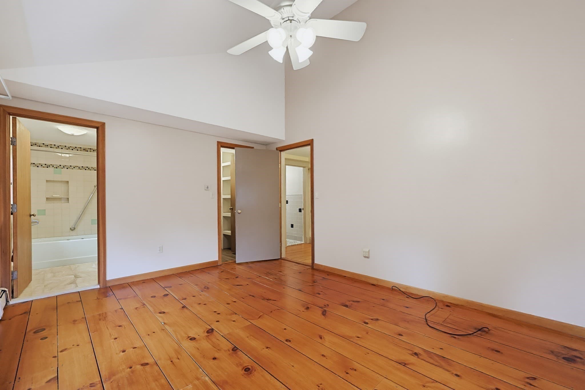 Single Family Residence at 486 Belknap Rd, Framingham MA 01701, photo 16 of 30