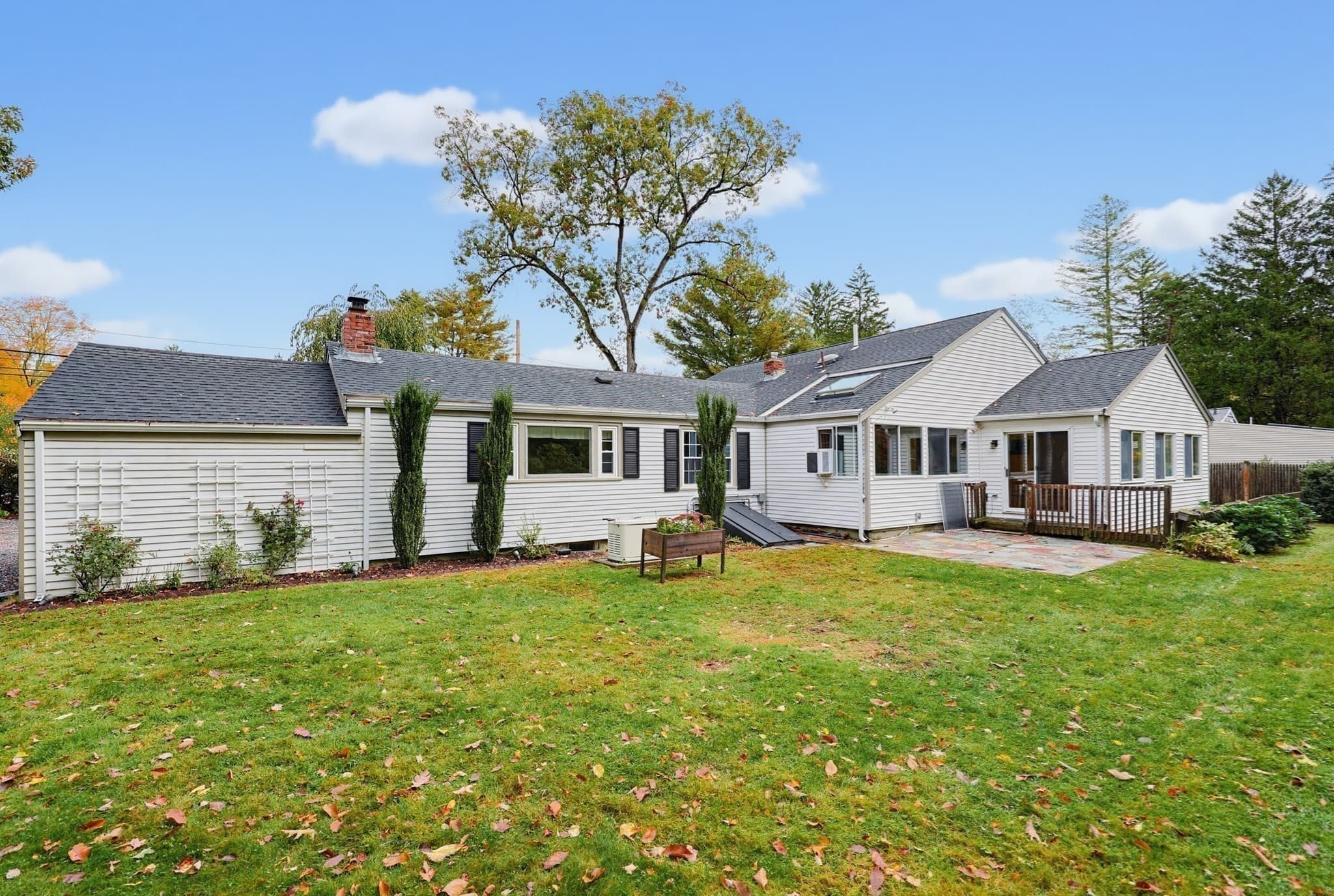 Single Family Residence at 486 Belknap Rd, Framingham MA 01701, photo 26 of 30