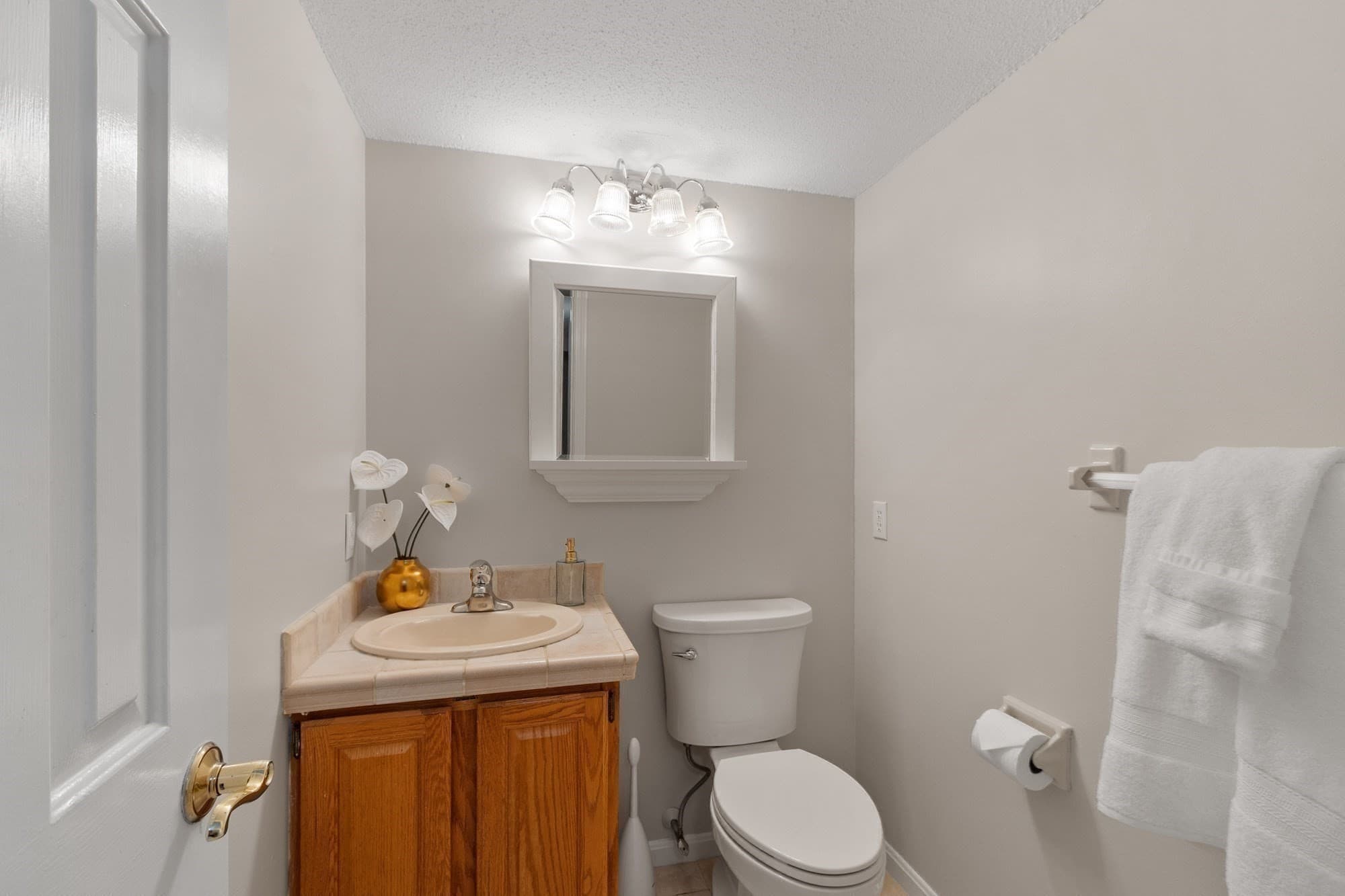 Condominium at 4302 Deerfield Circle # 4302, Peabody MA 01960, photo 10 of 34