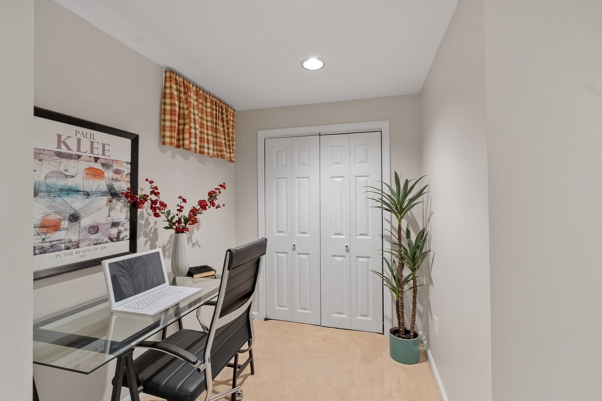 Condominium at 4302 Deerfield Circle # 4302, Peabody MA 01960, photo 11 of 34