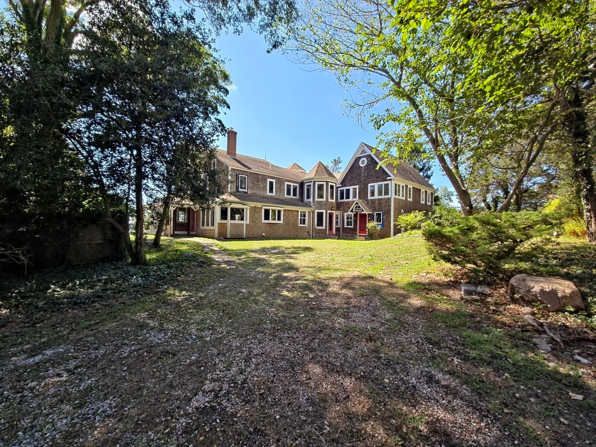 Single Family Residence at 10 Squeteague Harbor Rd, Bourne MA 02556, photo 3 of 41