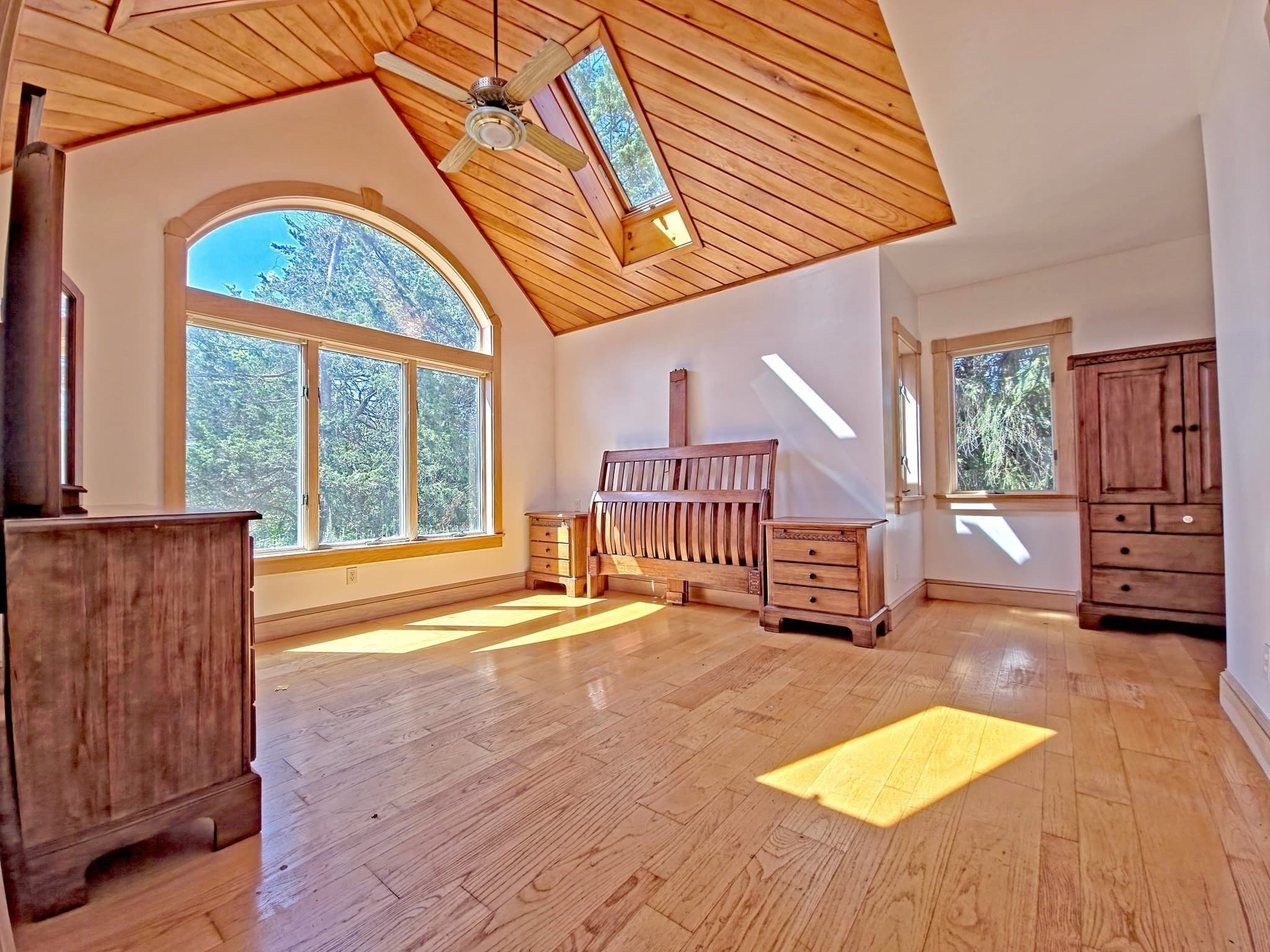 Single Family Residence at 10 Squeteague Harbor Rd, Bourne MA 02556, photo 34 of 41