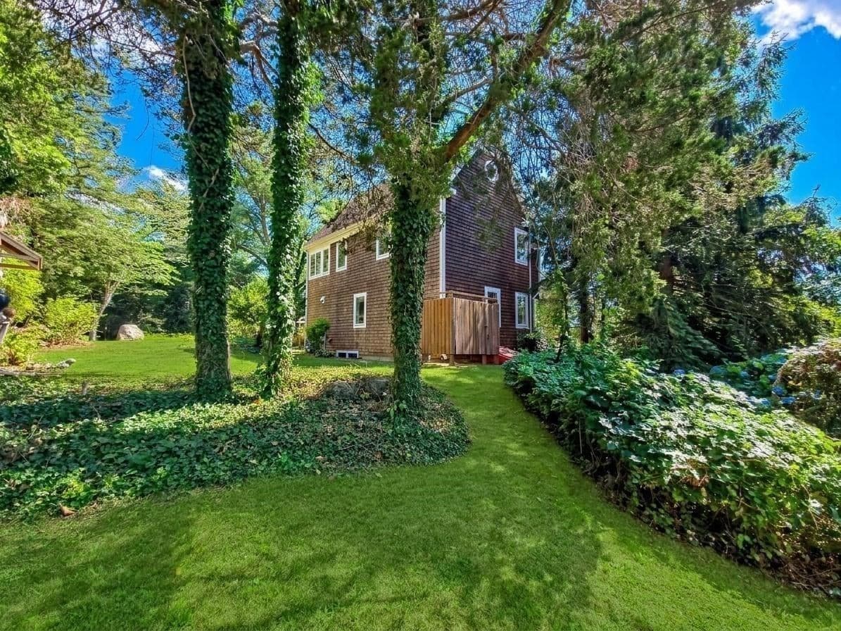 Single Family Residence at 10 Squeteague Harbor Rd, Bourne MA 02556, photo 37 of 41