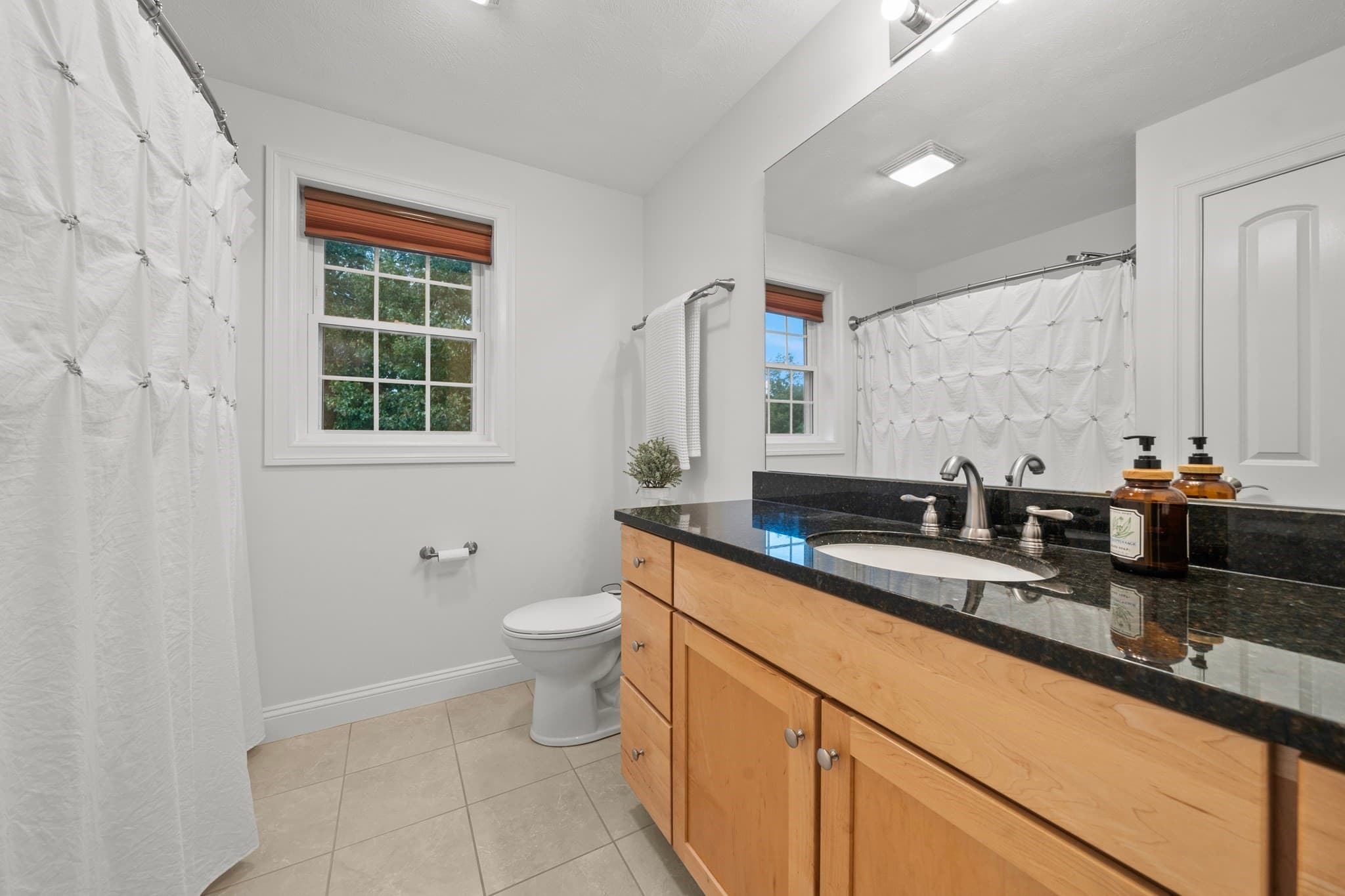 Condominium at 21 Orange St # A, Woburn MA 01801, photo 17 of 39