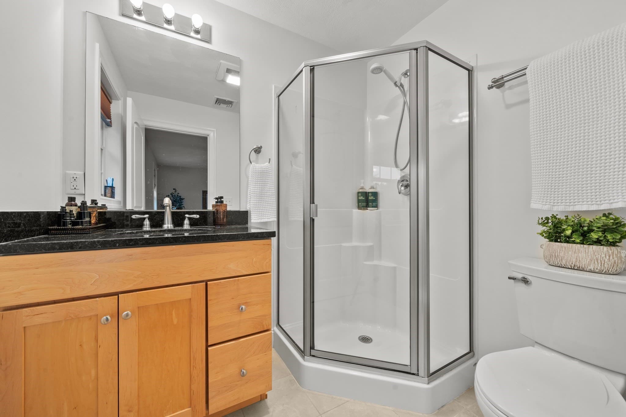 Condominium at 21 Orange St # A, Woburn MA 01801, photo 25 of 39