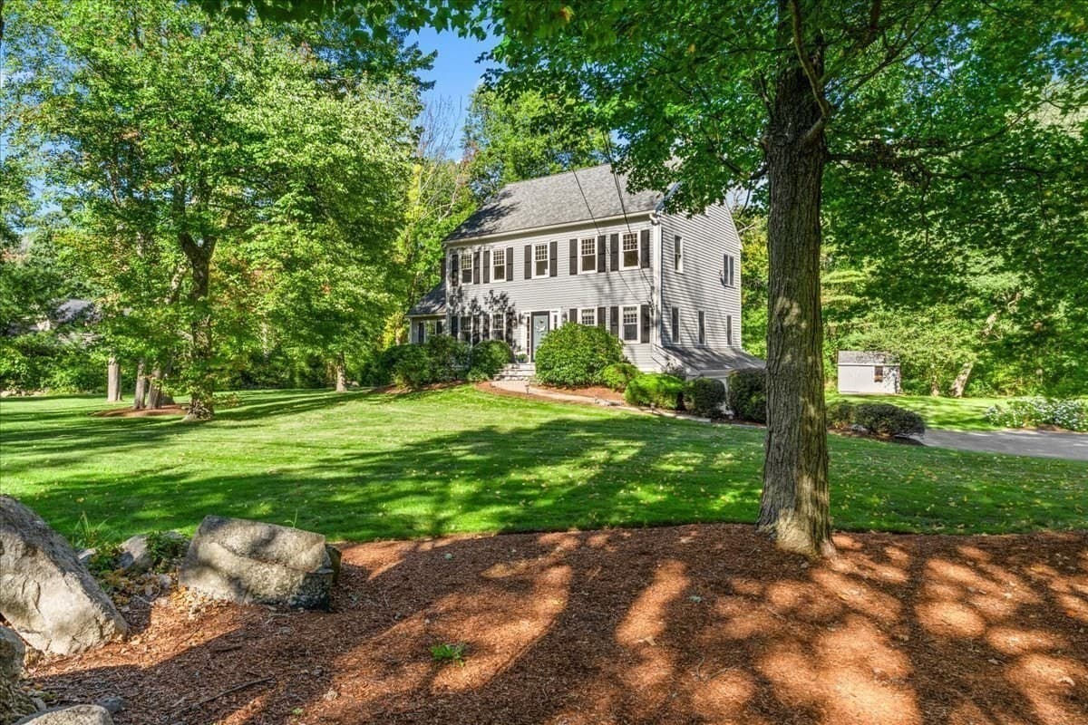 Single Family Residence at 4 Briggs Lane, Scituate MA 02066, Scituate, photo 2 of 39