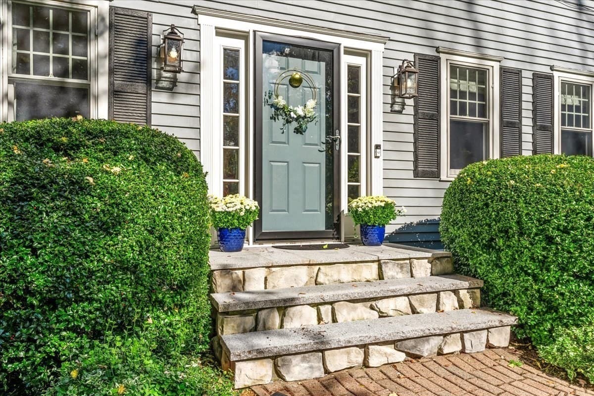 Single Family Residence at 4 Briggs Lane, Scituate MA 02066, Scituate, photo 6 of 39