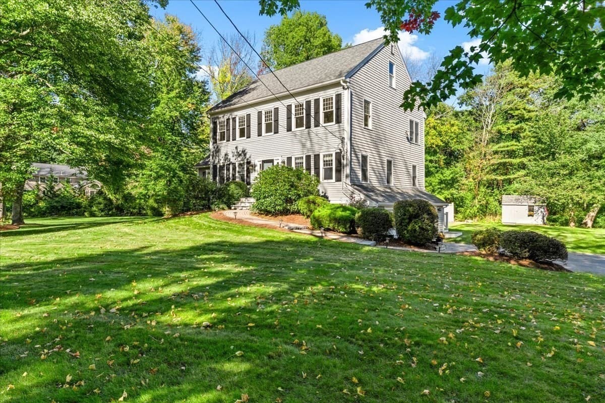Single Family Residence at 4 Briggs Lane, Scituate MA 02066, Scituate, photo 3 of 39