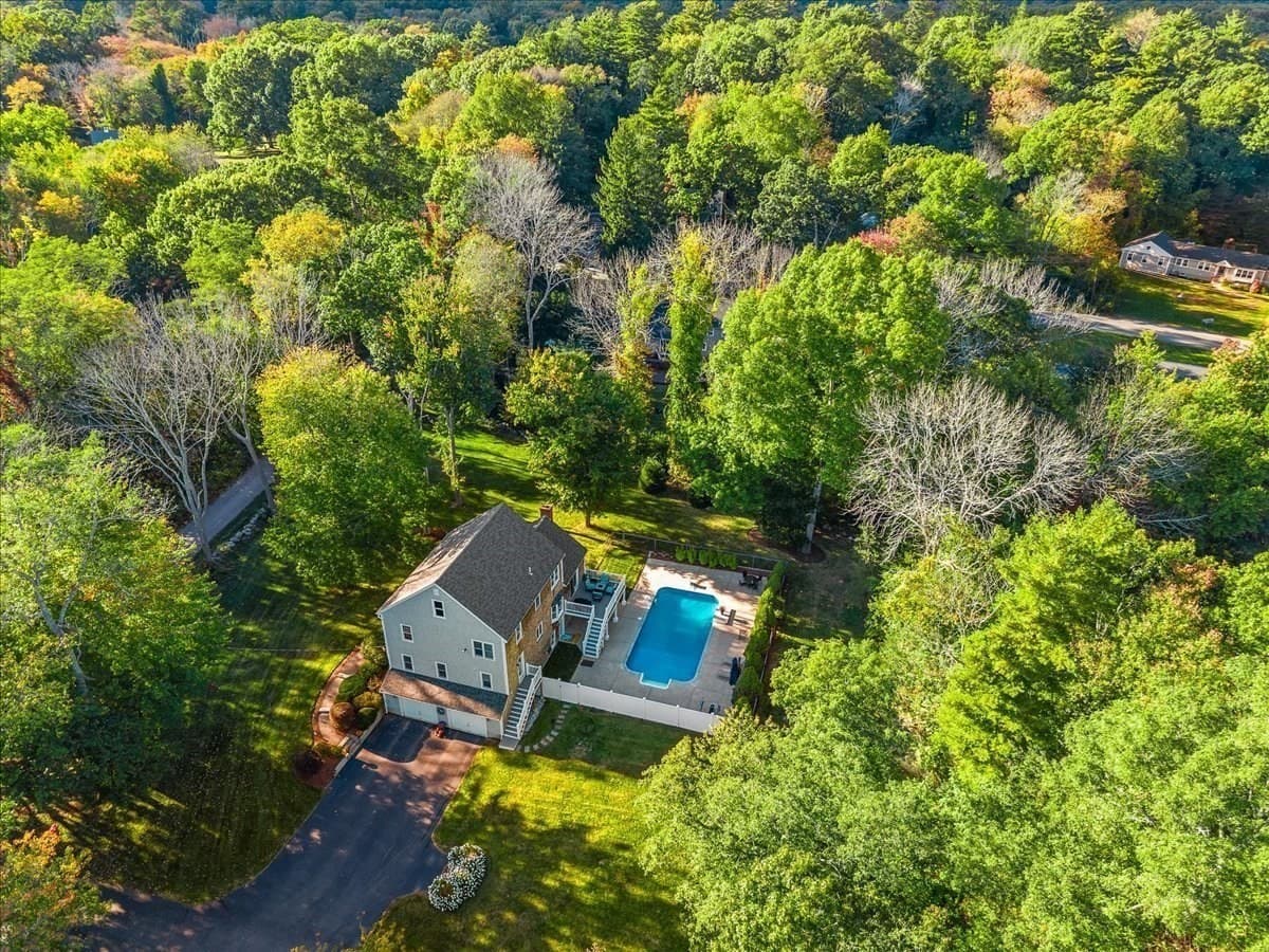 Single Family Residence at 4 Briggs Lane, Scituate MA 02066, Scituate, photo 9 of 39