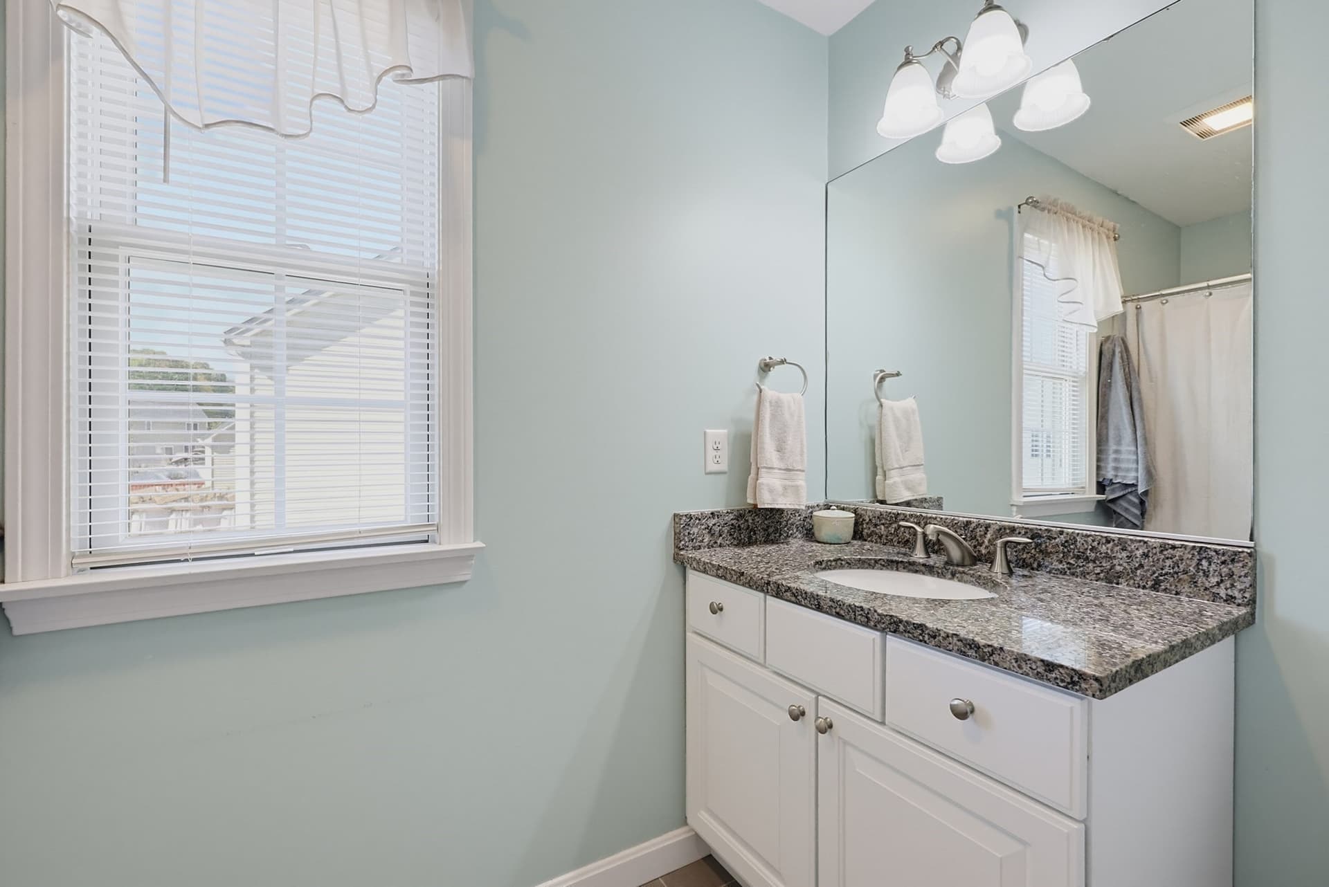 Condominium at 40 Zain Cir # 40, Milford MA 01757, photo 31 of 37
