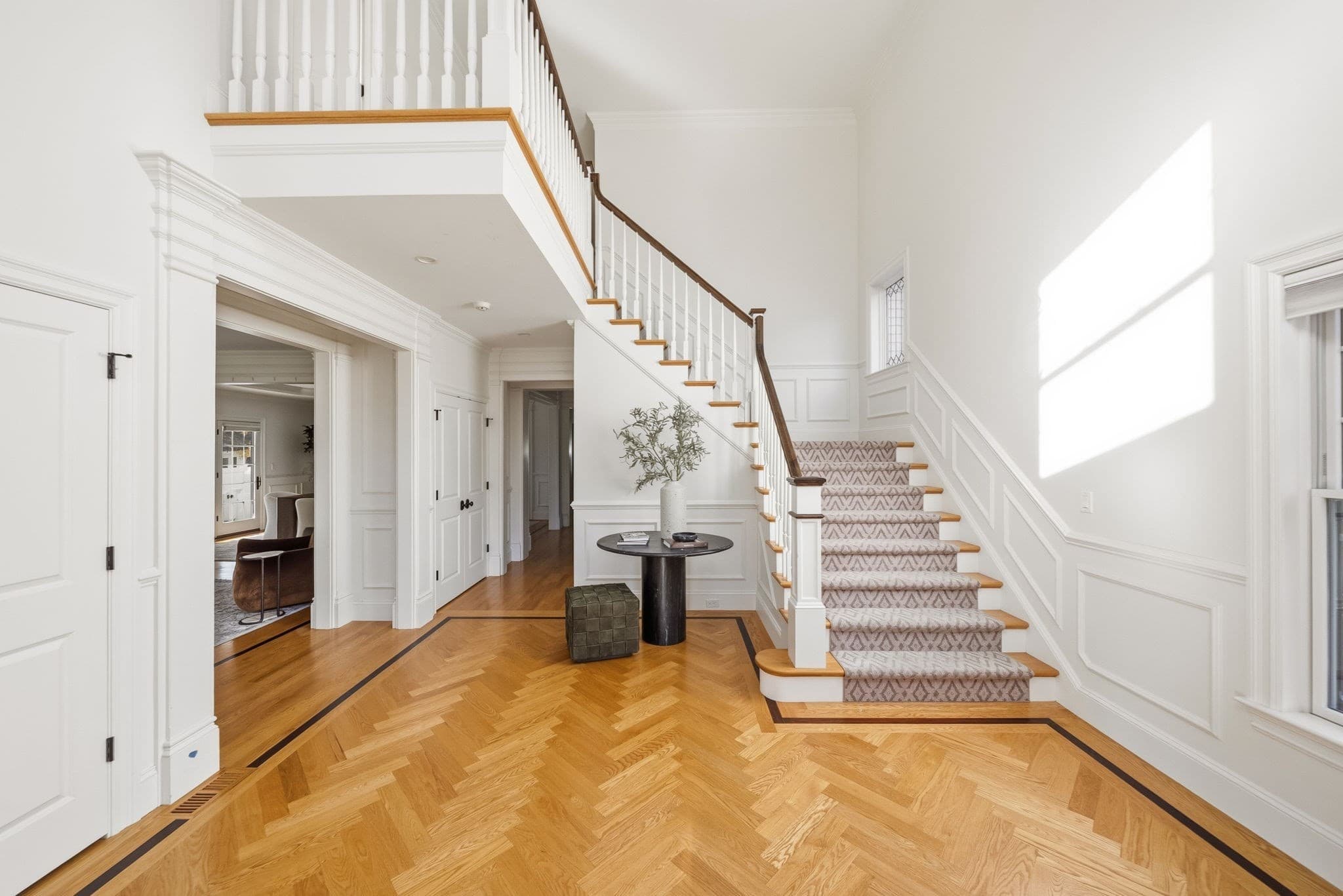 Single Family Residence at 61 Warren St, Needham MA 02492, photo 5 of 36