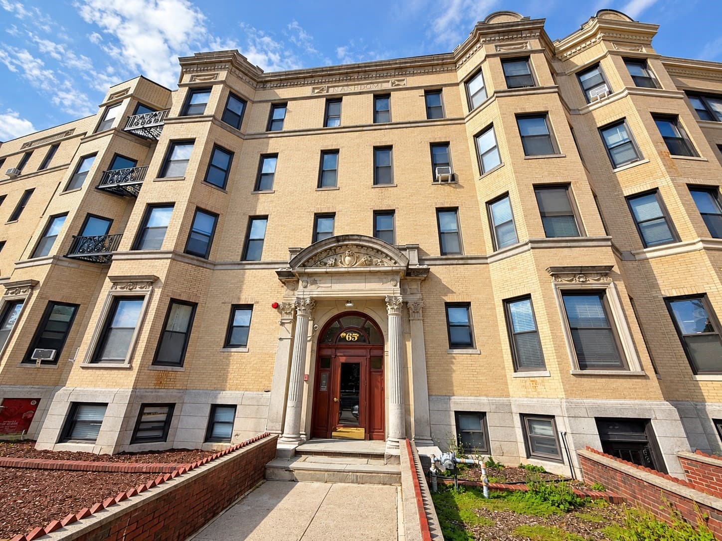 Condominium at 65 Park Drive # 10, Boston MA 02215, Boston, photo 11 of 12