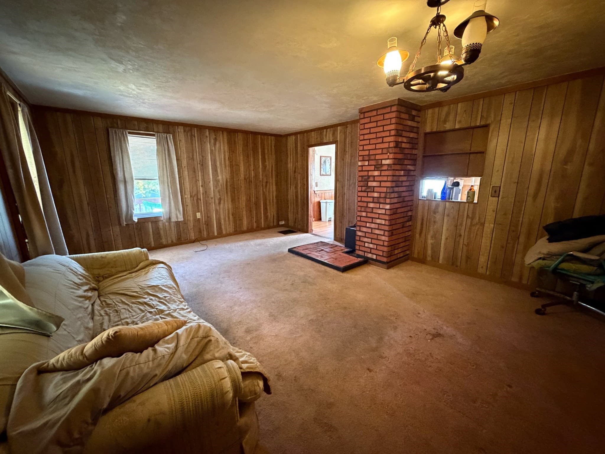 Single Family Residence at 328 Main St, Leicester MA 01611, photo 7 of 12