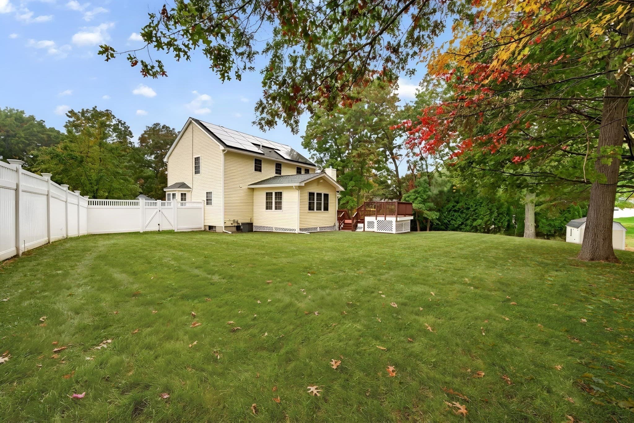 Single Family Residence at 16 Horseshoe Ln, Clinton MA 01510, photo 3 of 39