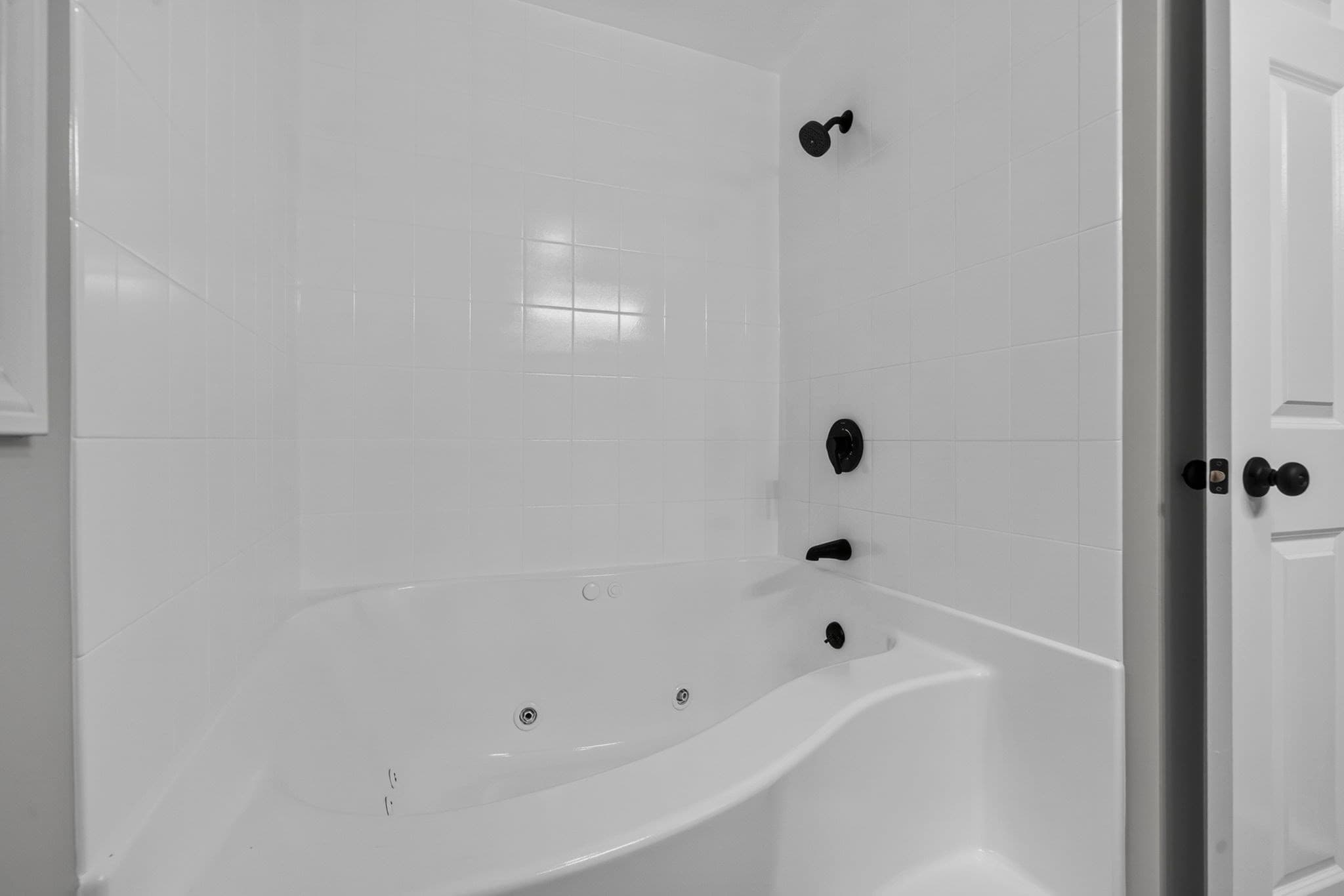 Single Family Residence at 16 Horseshoe Ln, Clinton MA 01510, photo 25 of 39