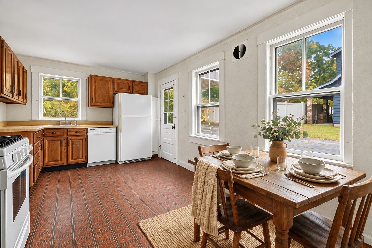Single Family Residence at 116 Purchase St, Milford MA 01757, Milford, photo 3 of 24