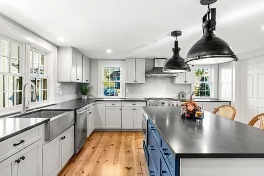 Single Family Residence at 201 Elm, Amesbury MA 01913, photo 12 of 42