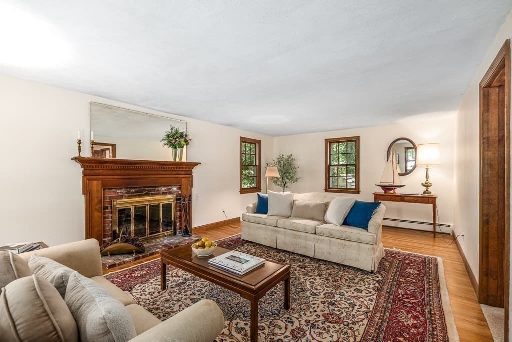 Single Family Residence at 6 Donald Road, Hamilton MA 01982, Hamilton, photo 6 of 34