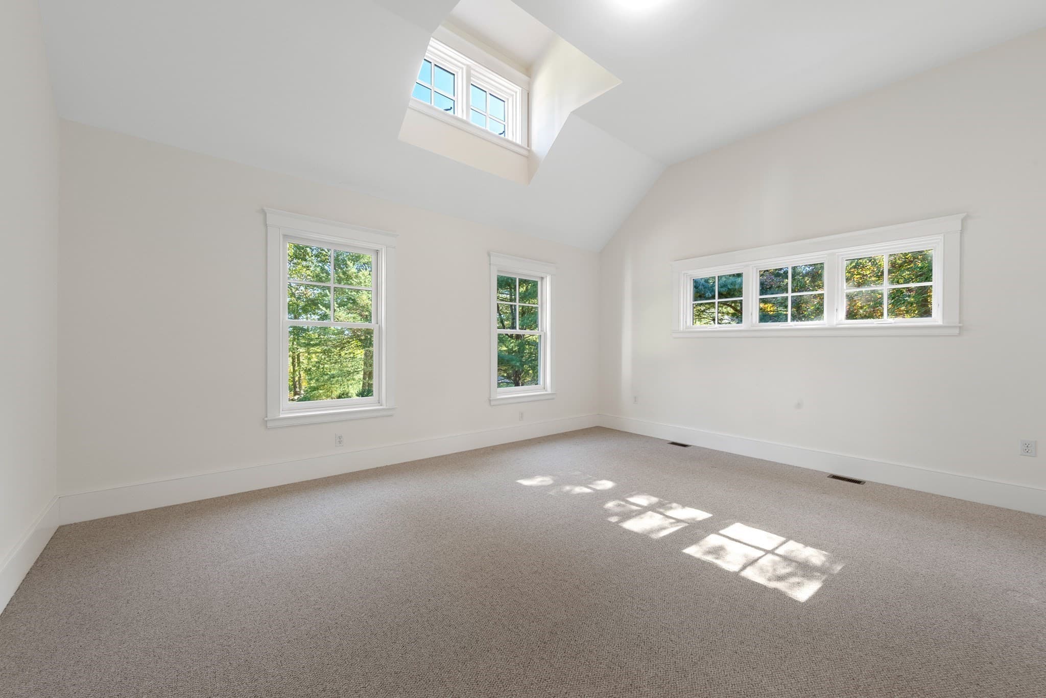 Single Family Residence at 312 Western Ave, Gloucester MA 01930, Gloucester, photo 23 of 42