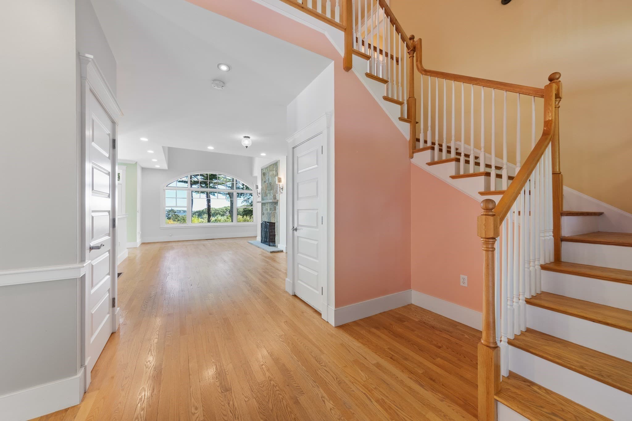 Single Family Residence at 312 Western Ave, Gloucester MA 01930, Gloucester, photo 6 of 42