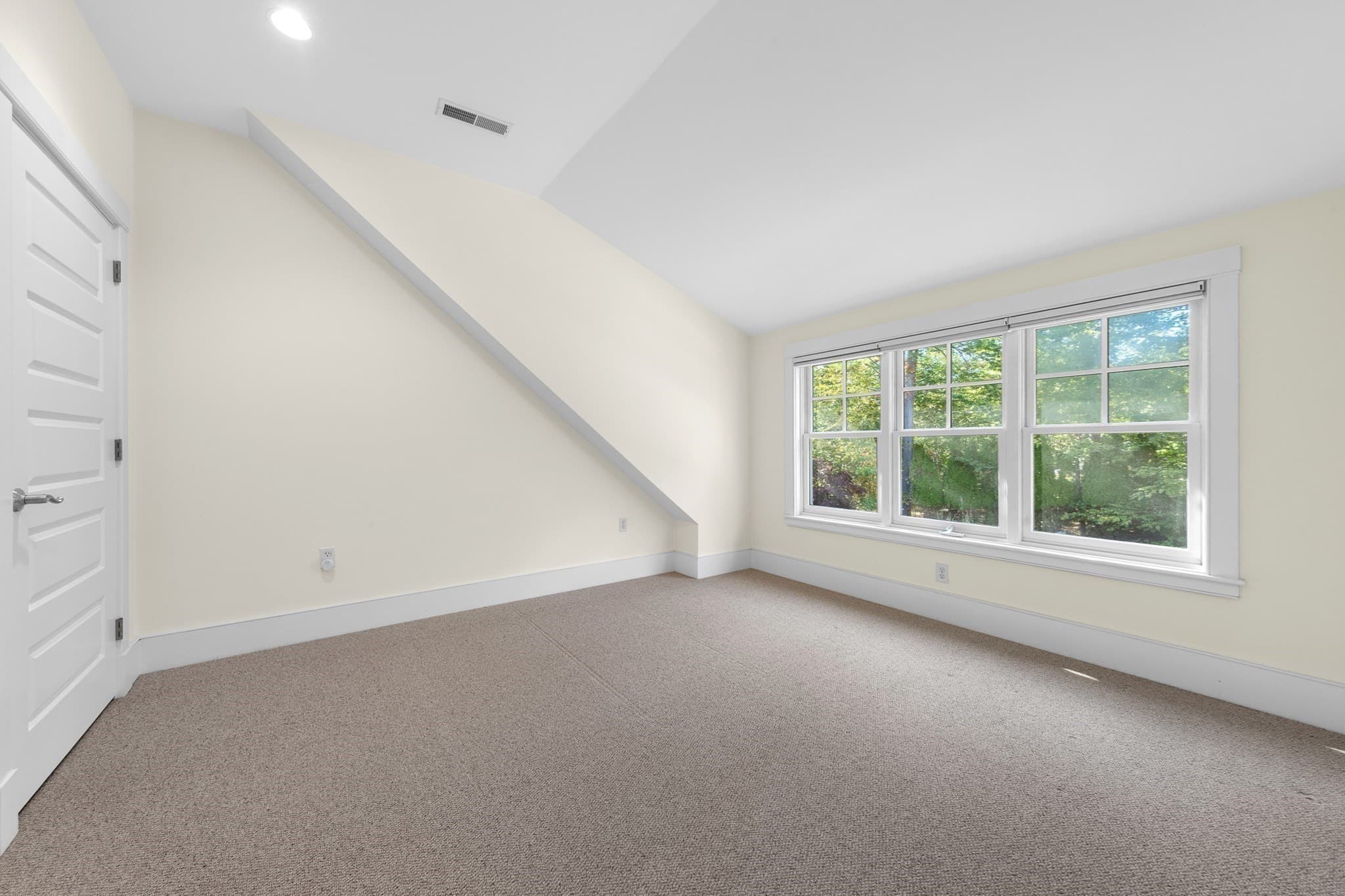 Single Family Residence at 312 Western Ave, Gloucester MA 01930, Gloucester, photo 31 of 42