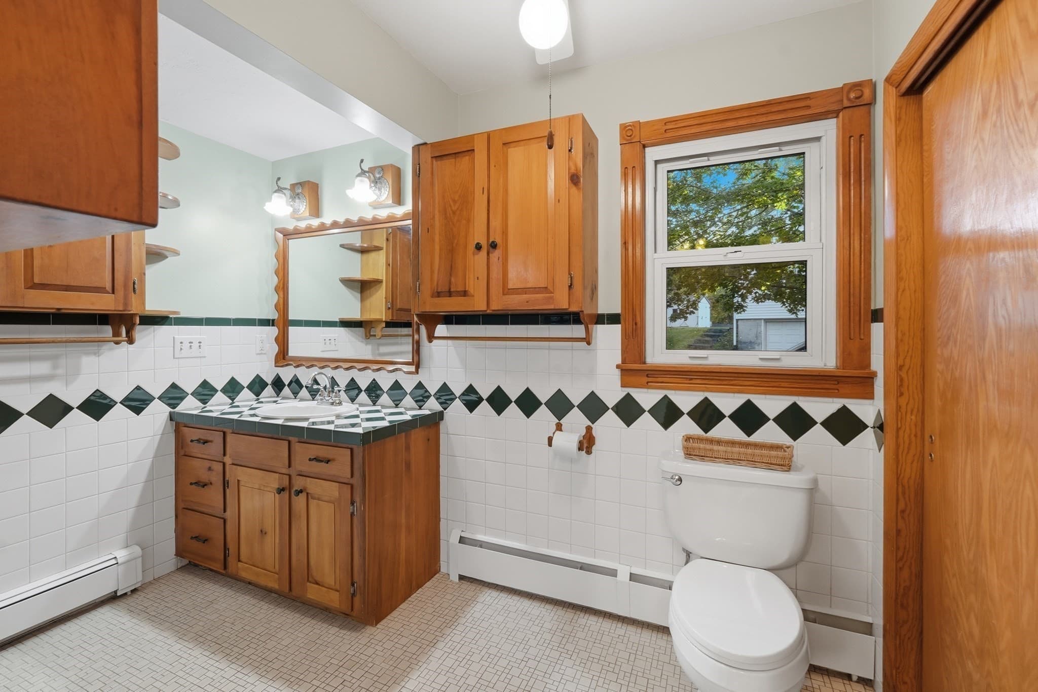Single Family Residence at 38 Plummer Park, Northbridge MA 01588, photo 17 of 41
