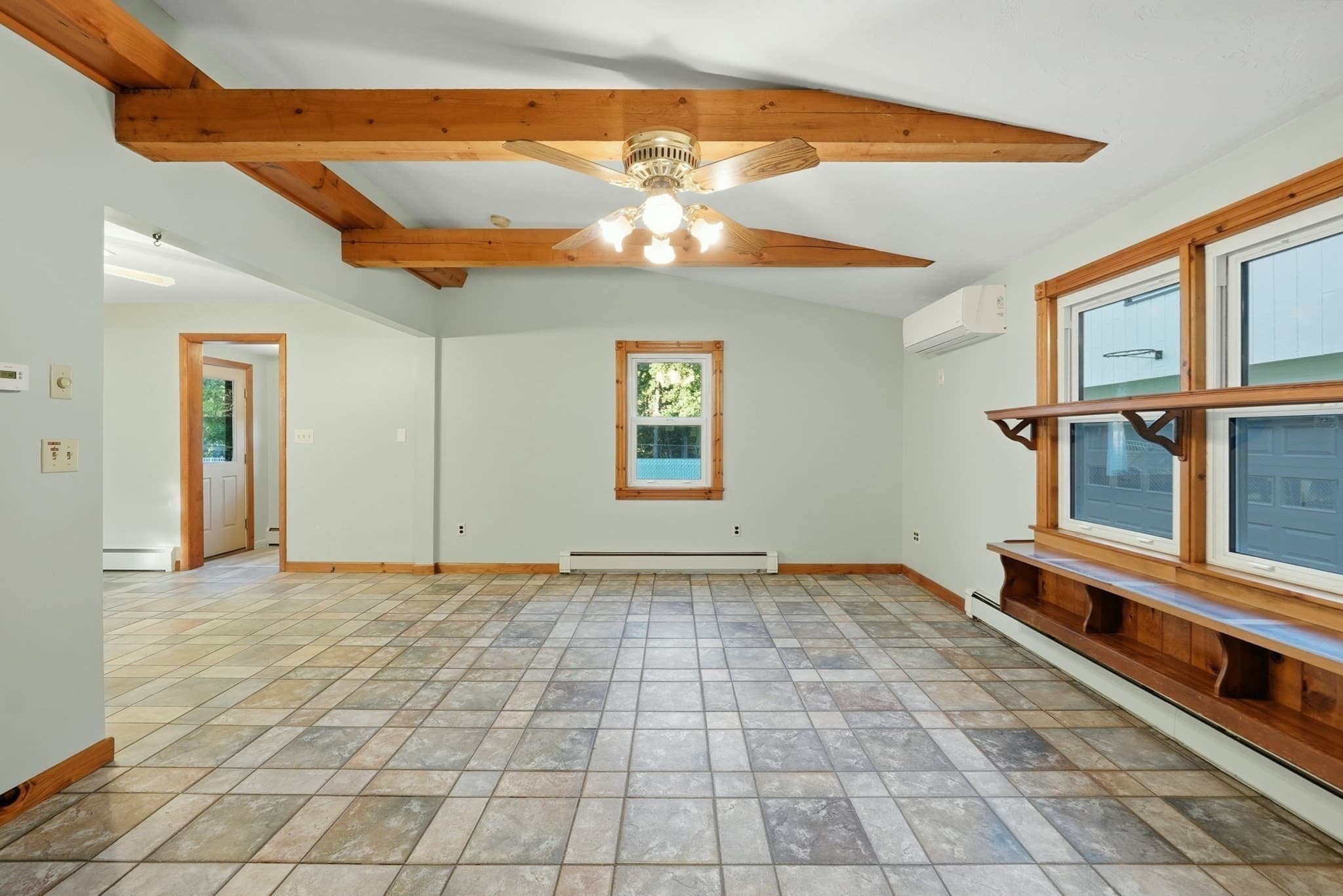 Single Family Residence at 38 Plummer Park, Northbridge MA 01588, photo 5 of 41