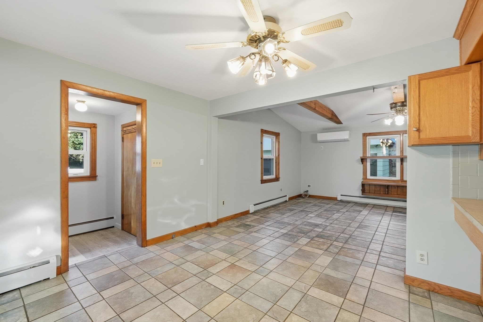 Single Family Residence at 38 Plummer Park, Northbridge MA 01588, photo 8 of 41