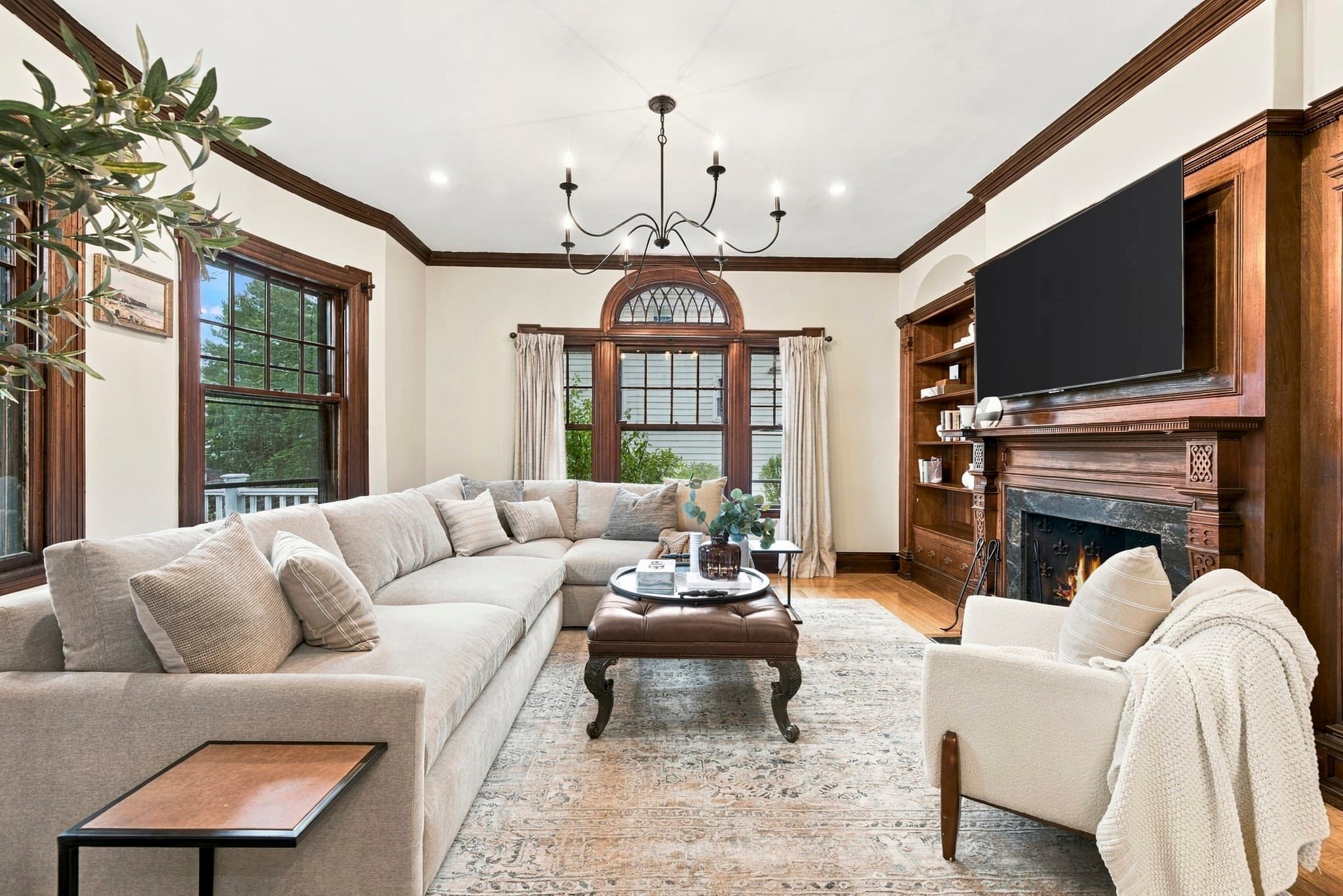Single Family Residence at 40 Shornecliffe Rd, Newton MA 02458, Newton, photo 4 of 32