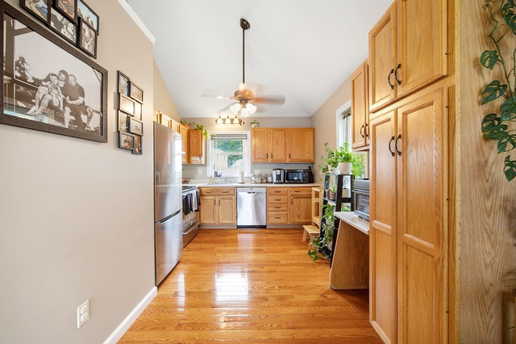 Condominium at 17 Curry Lane # 17, Chicopee MA 01022, Chicopee, photo 10 of 39