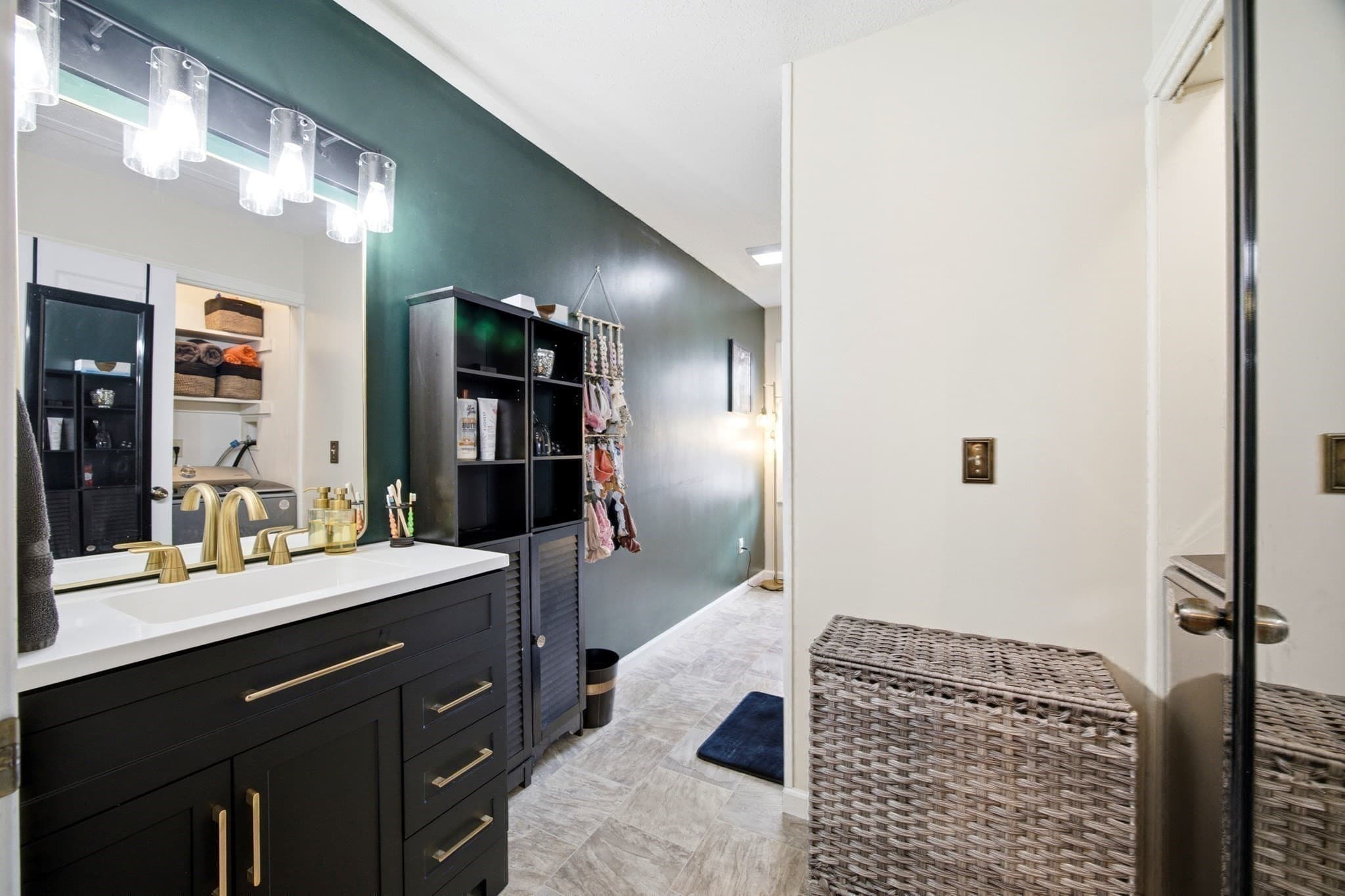 Condominium at 17 Curry Lane # 17, Chicopee MA 01022, Chicopee, photo 18 of 39