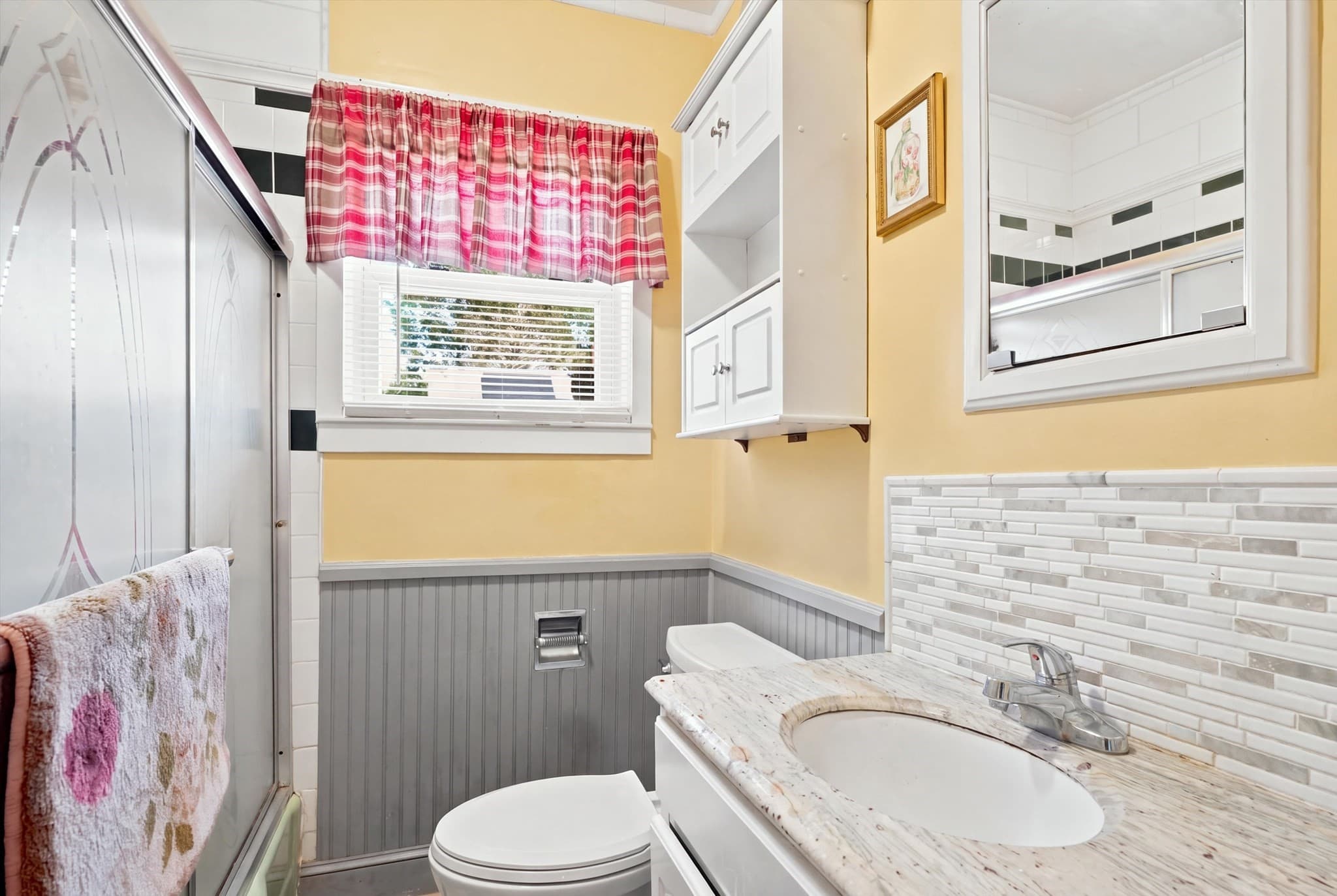 2 Family - 2 Units Up/Down at 6 Church St, Gardner MA 01440, photo 9 of 32