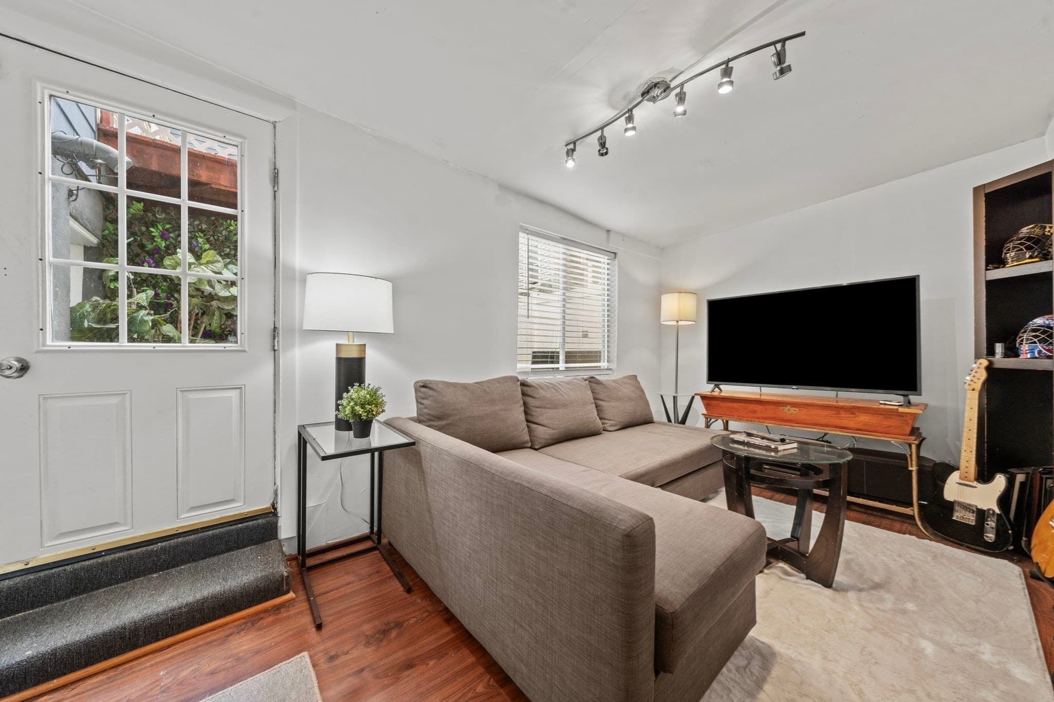 Single Family Residence at 265 Gold St, Boston MA 02127, photo 22 of 28