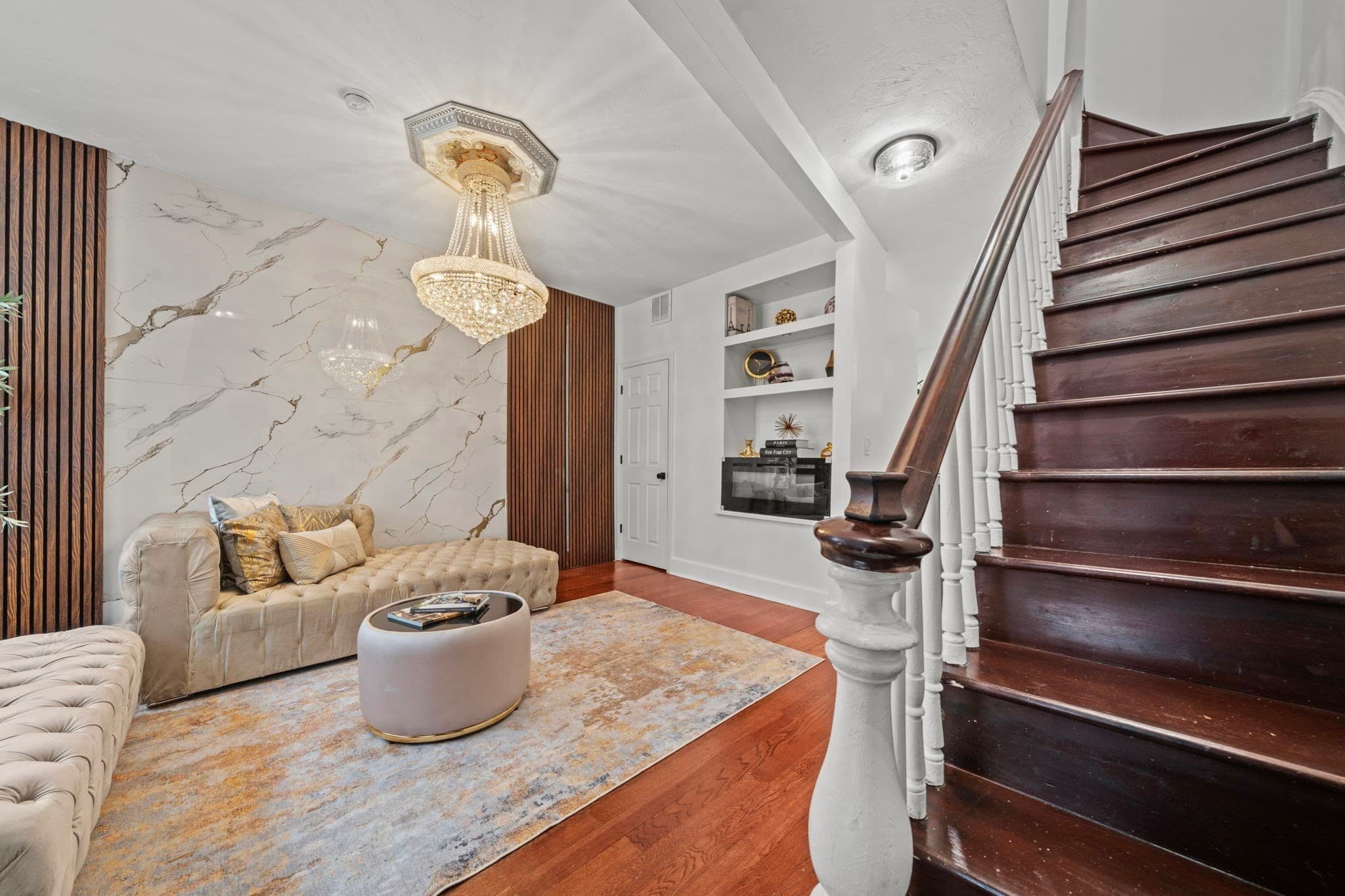 Single Family Residence at 265 Gold St, Boston MA 02127, photo 4 of 28