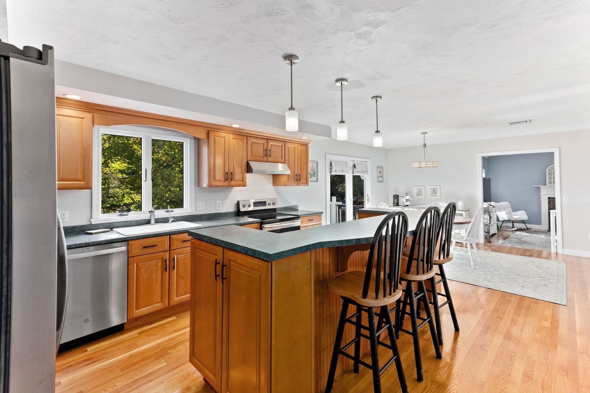 Single Family Residence at 85 Turner Drive, Bridgewater MA 02324, Bridgewater, photo 13 of 42