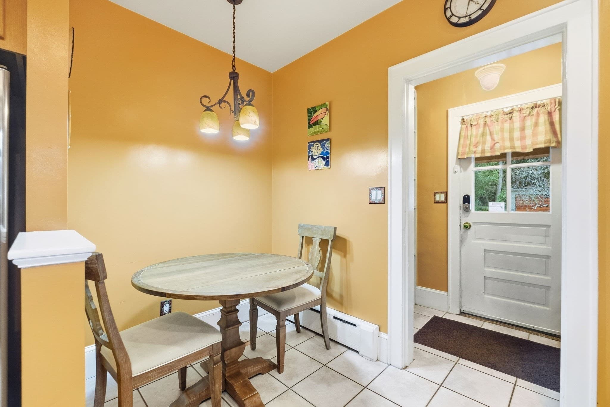 Single Family Residence at 162 Flagg St, Worcester MA 01609, photo 12 of 37