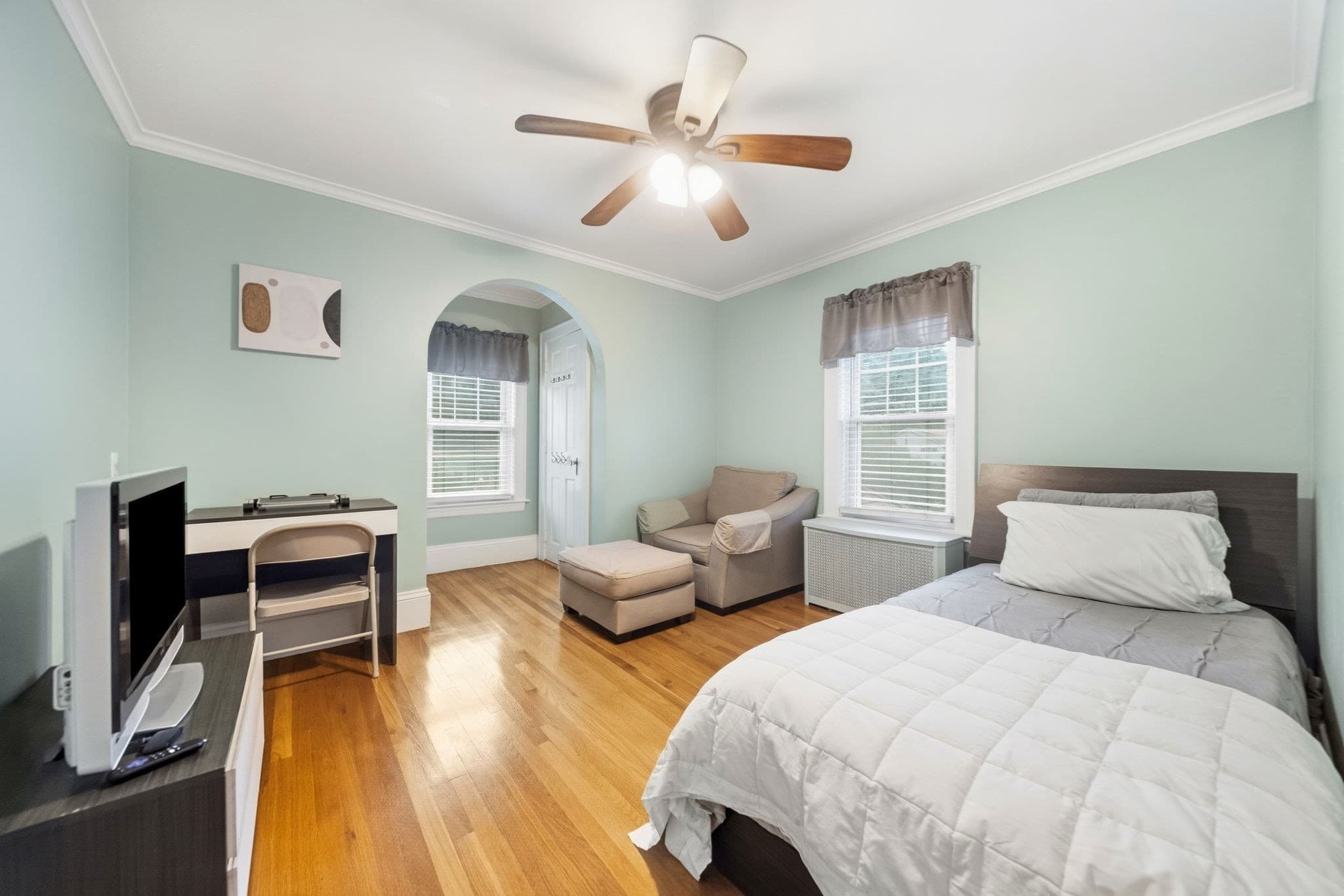 Single Family Residence at 162 Flagg St, Worcester MA 01609, photo 18 of 37