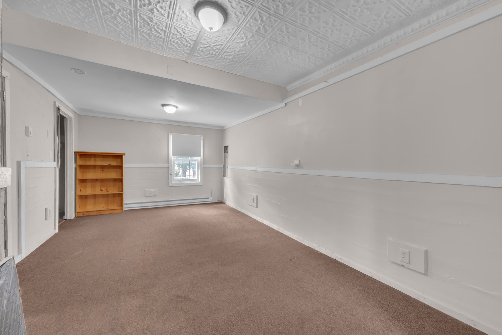 2 Family - 2 Units Up/Down at 97 Pleasant St, Ware MA 01082, Ware, photo 18 of 31