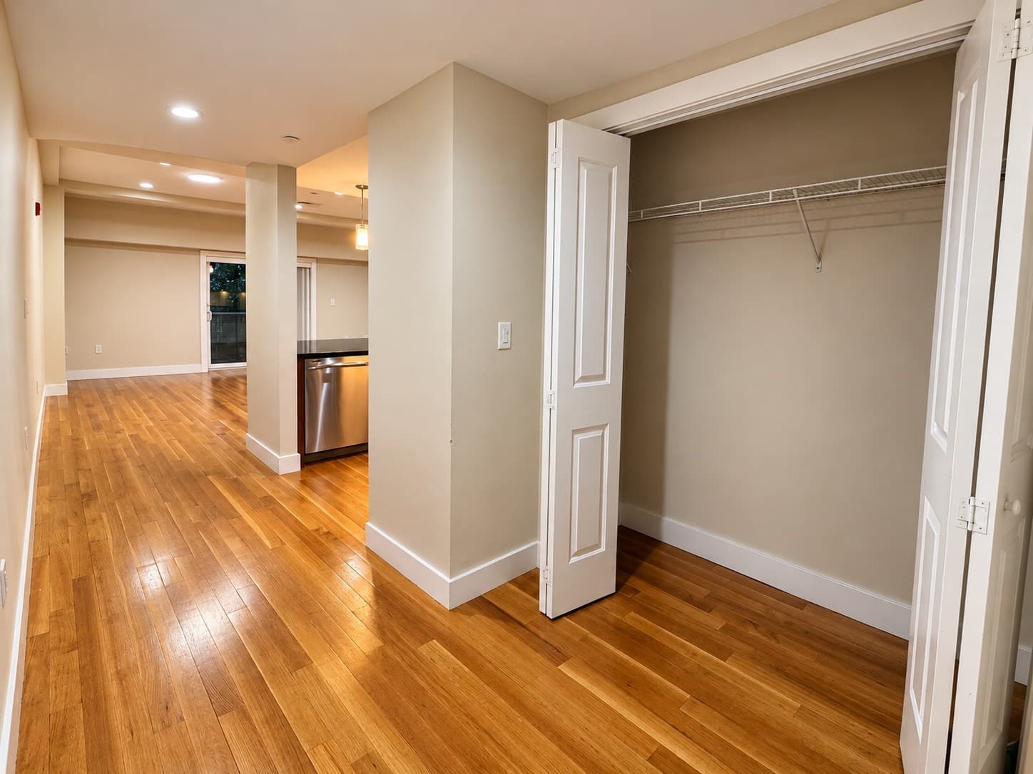 Condominium at 321 Hammond Pond Pkwy # 103, Brookline MA 02467, Brookline, photo 27 of 37