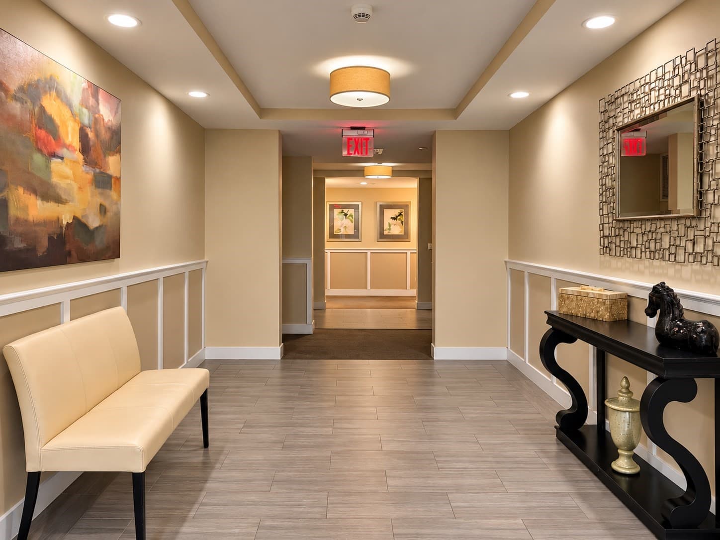 Condominium at 321 Hammond Pond Pkwy # 103, Brookline MA 02467, Brookline, photo 3 of 37