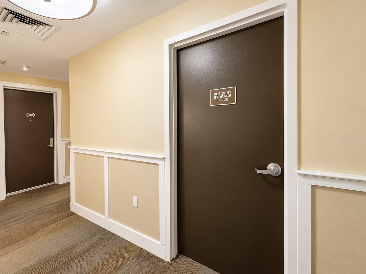 Condominium at 321 Hammond Pond Pkwy # 103, Brookline MA 02467, Brookline, photo 33 of 37